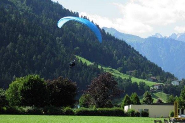 070 paragliding